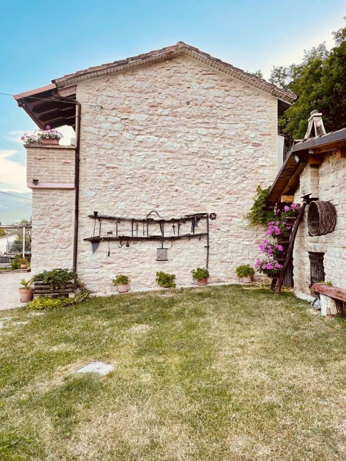 B&B Il Poggetto Serra Sant'Abbondio Экстерьер фото