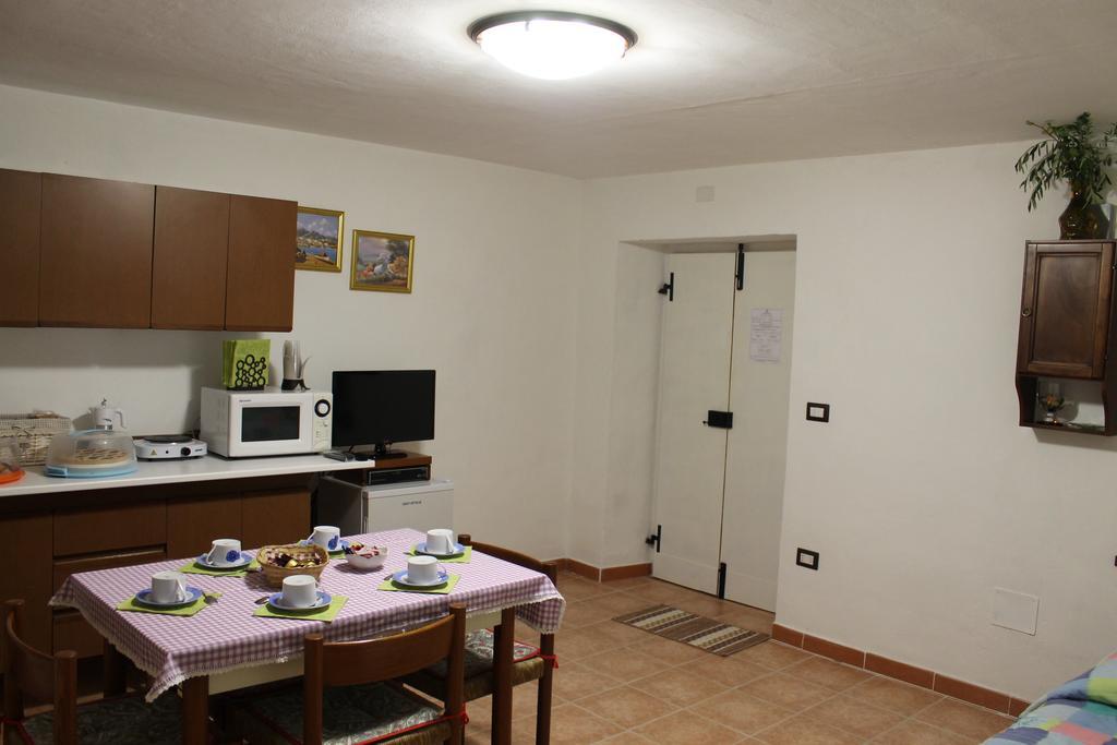 B&B Il Poggetto Serra Sant'Abbondio Экстерьер фото